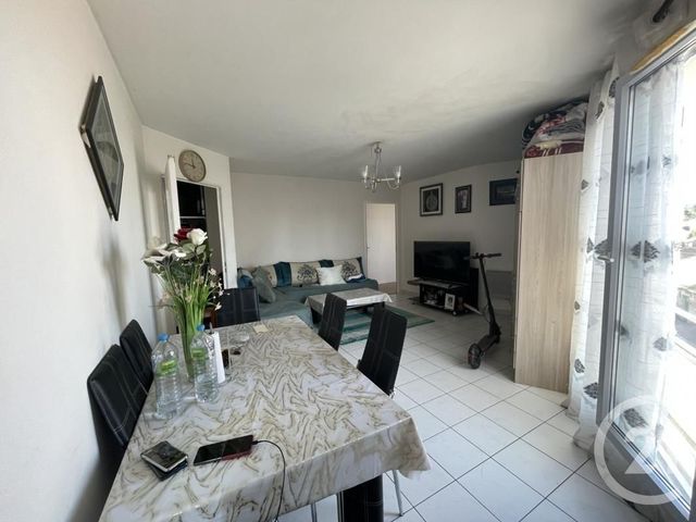 Appartement F2 à vendre - 2 pièces - 46 m2 - Montlhery - 91 - ILE-DE-FRANCE