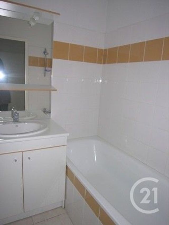 Appartement F2 &agrave; louer - 2 pi&egrave;ces - 34,60 m2 - Alencon - 61 - BASSE-NORMANDIE