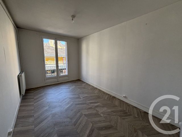 Appartement F4 &agrave; louer - 4 pi&egrave;ces - 79,93 m2 - Alencon - 61 - BASSE-NORMANDIE
