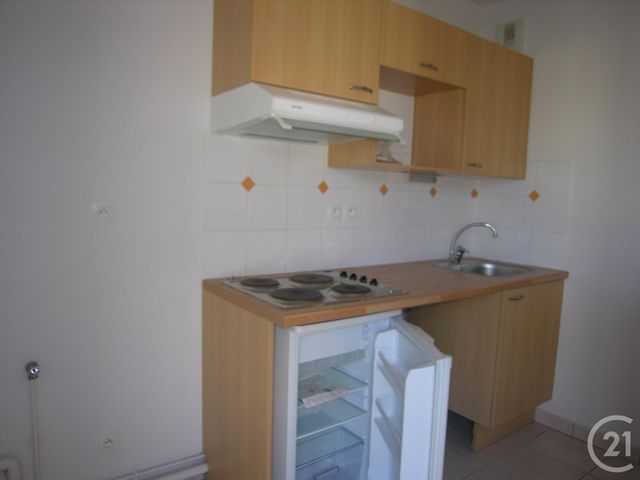 Appartement F2 &agrave; louer - 2 pi&egrave;ces - 43 m2 - Alencon - 61 - BASSE-NORMANDIE