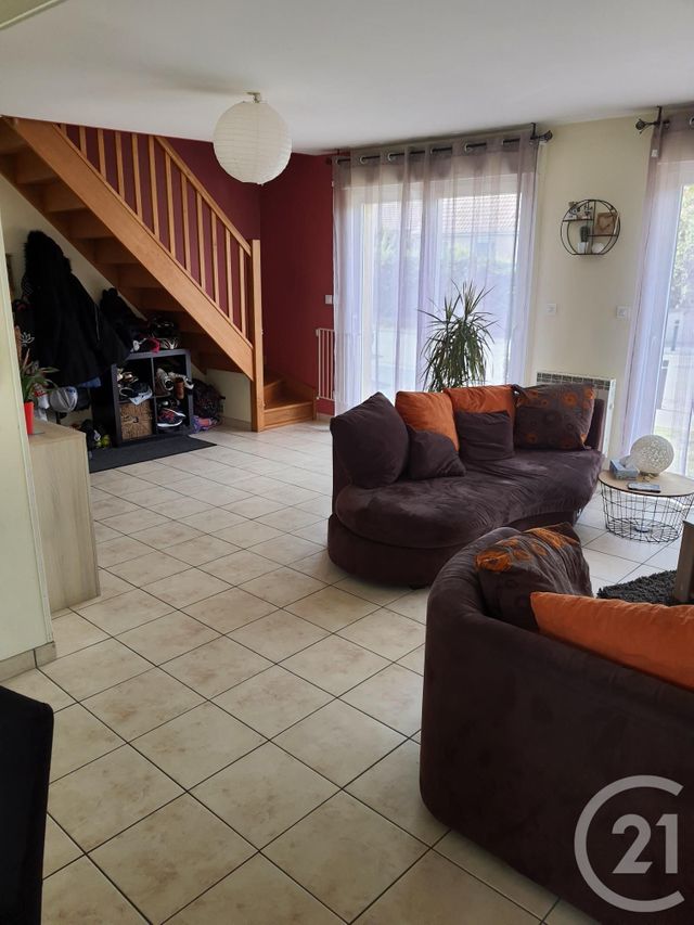 Maison &agrave; louer - 4 pi&egrave;ces - 98,50 m2 - Champfleur - 72 - PAYS-DE-LOIRE