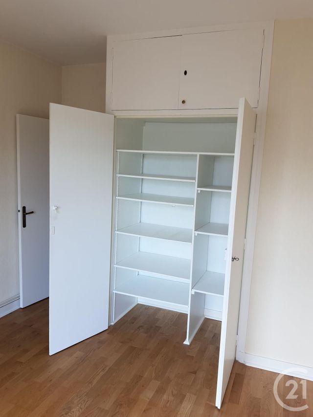 Appartement F5 &agrave; louer - 5 pi&egrave;ces - 99,89 m2 - Alencon - 61 - BASSE-NORMANDIE