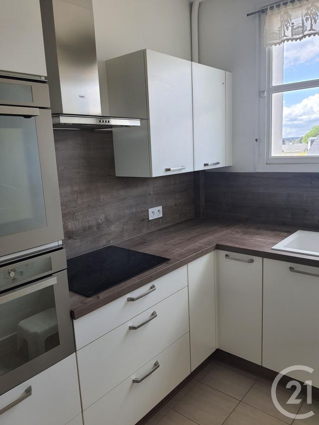 Appartement F5 &agrave; louer - 5 pi&egrave;ces - 99,89 m2 - Alencon - 61 - BASSE-NORMANDIE