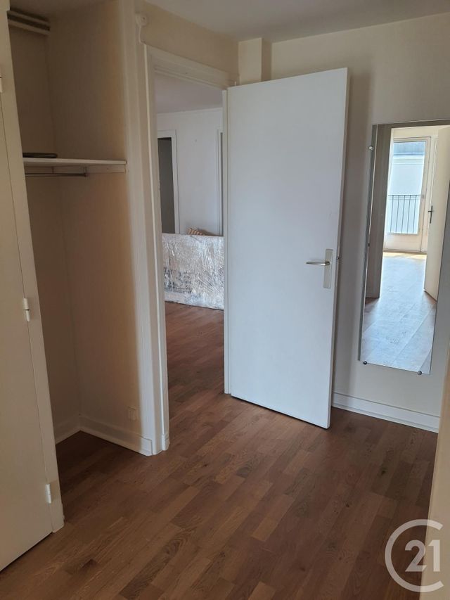 Appartement F5 &agrave; louer - 5 pi&egrave;ces - 99,89 m2 - Alencon - 61 - BASSE-NORMANDIE