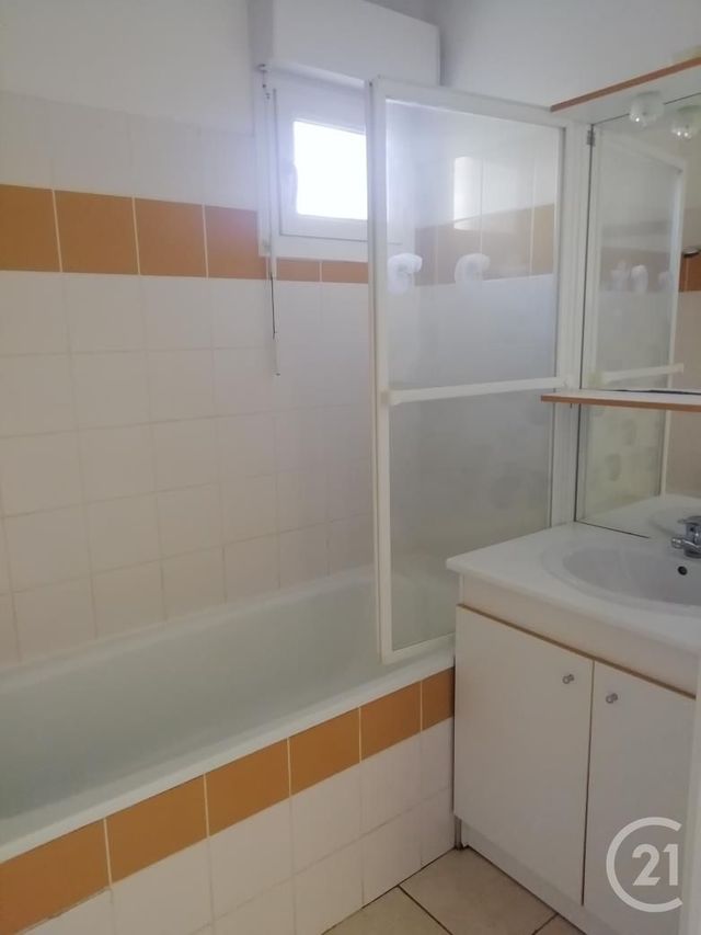 Appartement F3 &agrave; louer - 3 pi&egrave;ces - 54 m2 - Alencon - 61 - BASSE-NORMANDIE