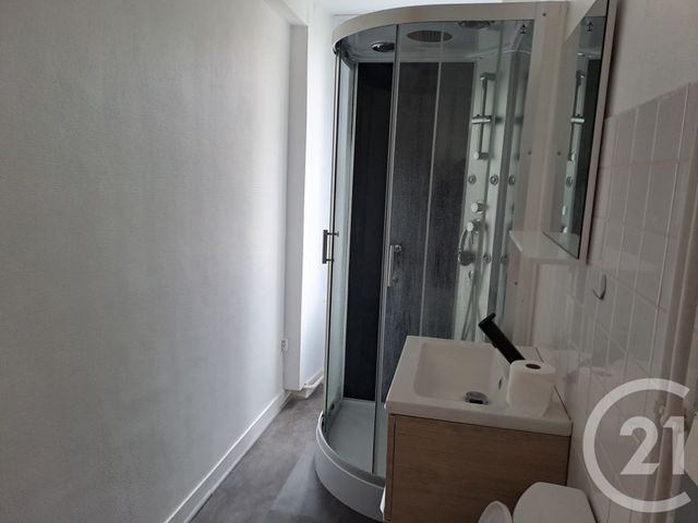 Appartement F2 &agrave; louer - 2 pi&egrave;ces - 46,35 m2 - Alencon - 61 - BASSE-NORMANDIE