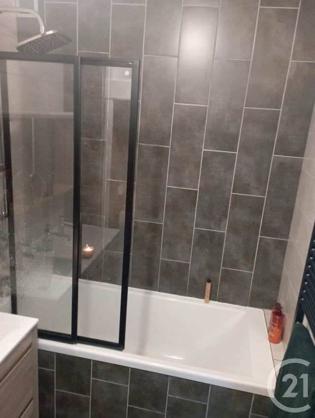 Appartement F4 à louer - 4 pièces - 78,39 m2 - Alencon - 61 - BASSE-NORMANDIE