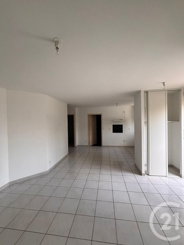 Maison &agrave; louer - 3 pi&egrave;ces - 68 m2 - Alencon - 61 - BASSE-NORMANDIE