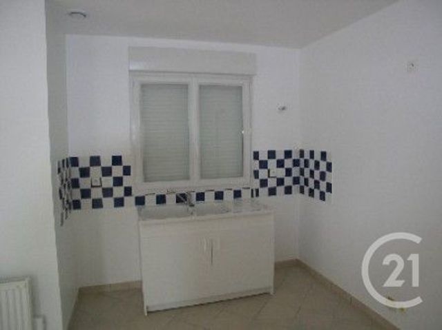 Maison à louer - 4 pièces - 78 m2 - Alencon - 61 - BASSE-NORMANDIE