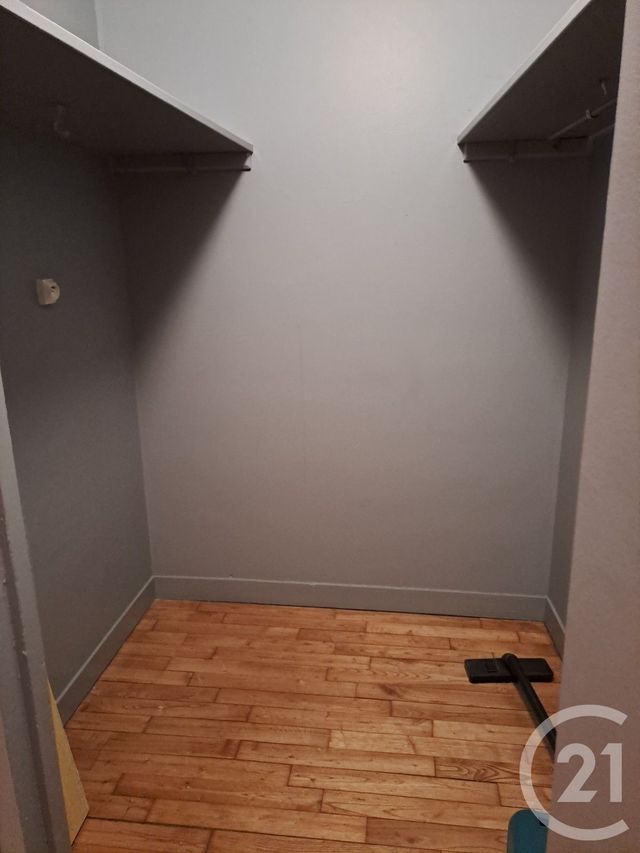 Afficher la photo en grand Appartement F4 à vendre - 4 pièces - 79,12 m2 - Alencon - 61 - BASSE-NORMANDIE