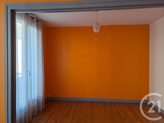 Afficher la photo en grand Appartement F4 à vendre - 4 pièces - 79,12 m2 - Alencon - 61 - BASSE-NORMANDIE