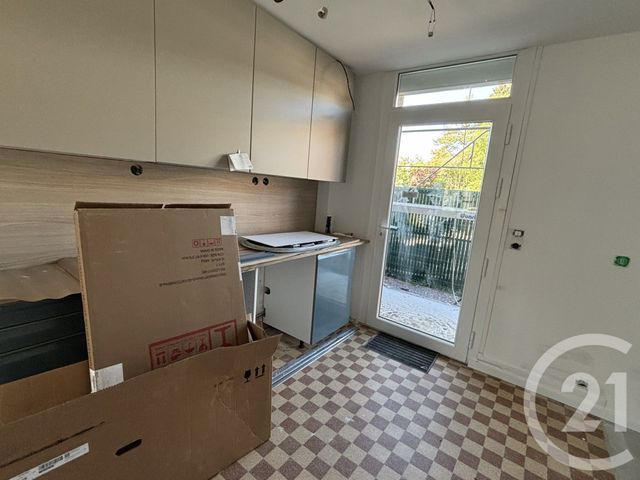 Maison &agrave; louer - 4 pi&egrave;ces - 79,63 m2 - Alencon - 61 - BASSE-NORMANDIE