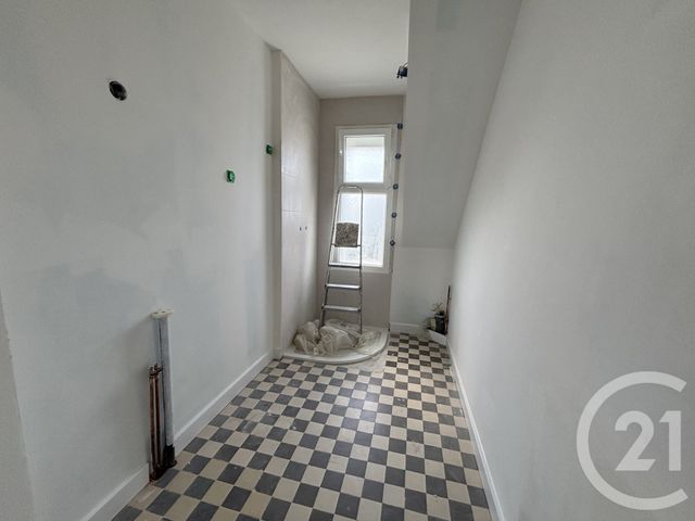 Maison &agrave; louer - 4 pi&egrave;ces - 79,63 m2 - Alencon - 61 - BASSE-NORMANDIE