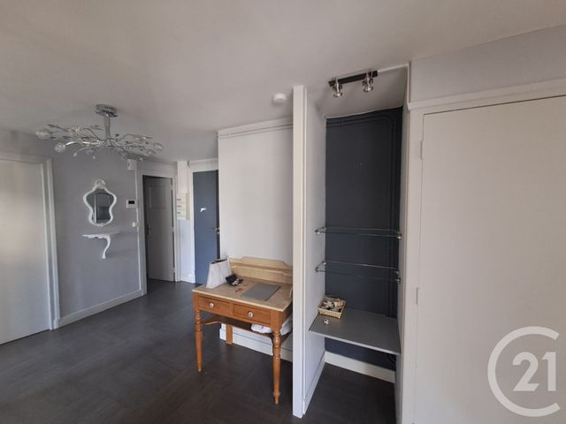 Appartement F3 &agrave; louer - 3 pi&egrave;ces - 72,84 m2 - Alencon - 61 - BASSE-NORMANDIE