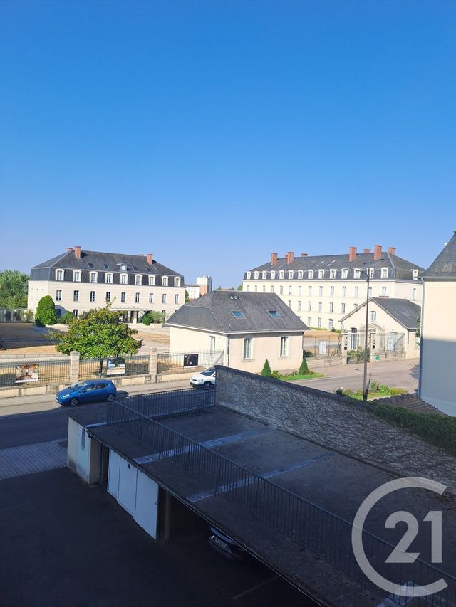 Appartement F3 &agrave; louer - 3 pi&egrave;ces - 72,84 m2 - Alencon - 61 - BASSE-NORMANDIE