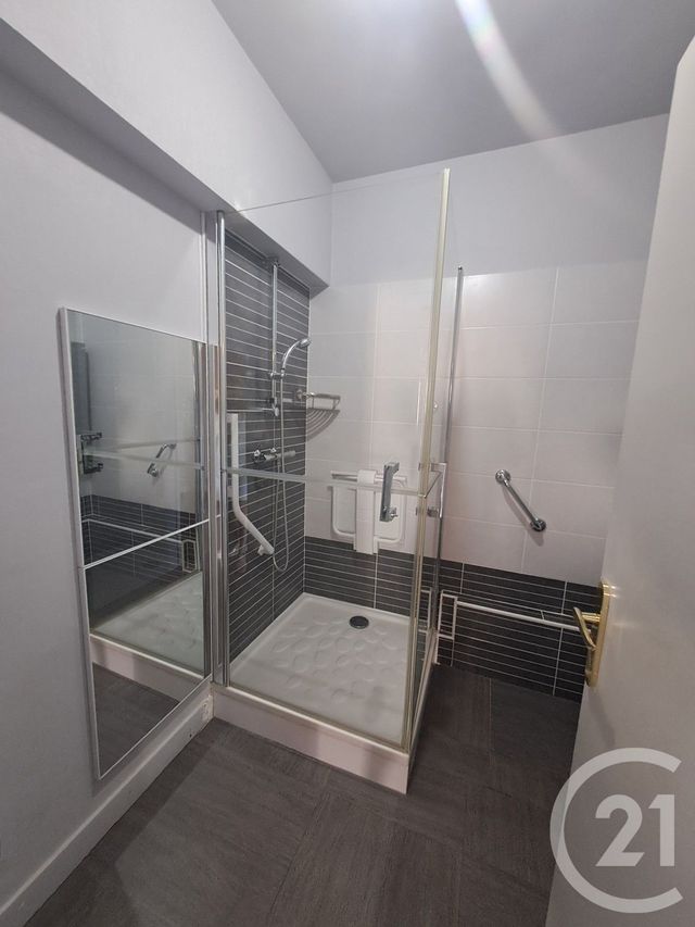 Appartement F3 &agrave; louer - 3 pi&egrave;ces - 72,84 m2 - Alencon - 61 - BASSE-NORMANDIE