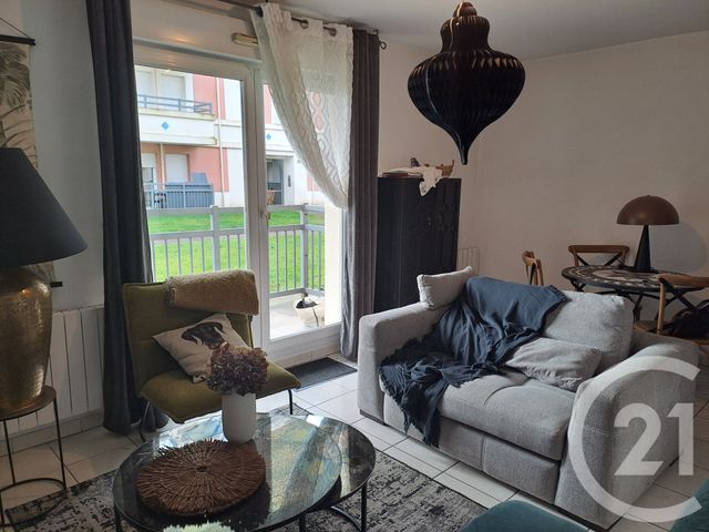 Appartement F3 &agrave; louer - 3 pi&egrave;ces - 54,41 m2 - Alencon - 61 - BASSE-NORMANDIE