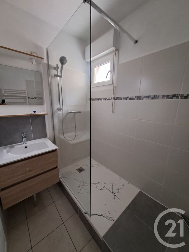 Appartement F3 &agrave; louer - 3 pi&egrave;ces - 54,41 m2 - Alencon - 61 - BASSE-NORMANDIE