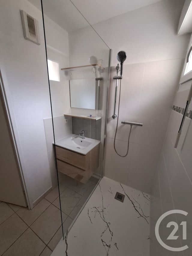 Appartement F3 &agrave; louer - 3 pi&egrave;ces - 54,41 m2 - Alencon - 61 - BASSE-NORMANDIE