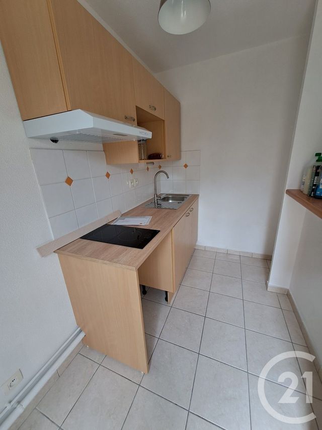 Appartement F3 &agrave; louer - 3 pi&egrave;ces - 54,41 m2 - Alencon - 61 - BASSE-NORMANDIE