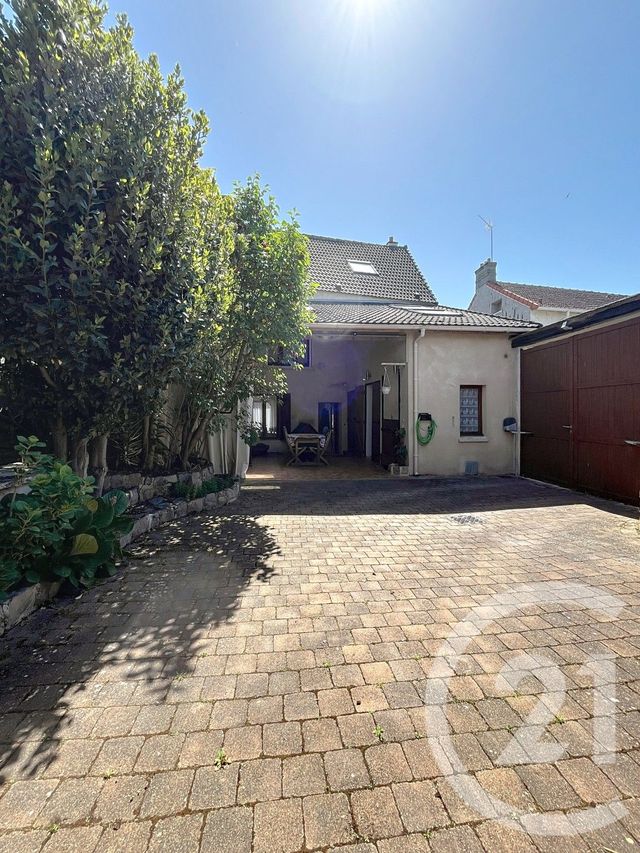 Maison à vendre - 7 pièces - 150 m2 - Leuville Sur Orge - 91 - ILE-DE-FRANCE