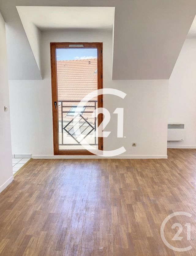 Appartement Studio à louer BRETIGNY SUR ORGE