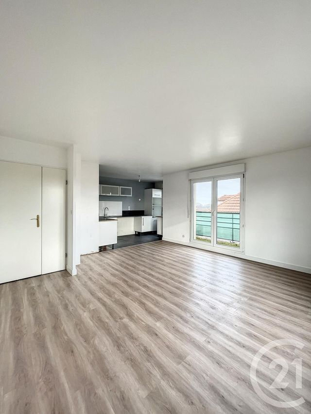 Appartement F2 à louer - 2 pièces - 53,44 m2 - Bretigny Sur Orge - 91 - ILE-DE-FRANCE