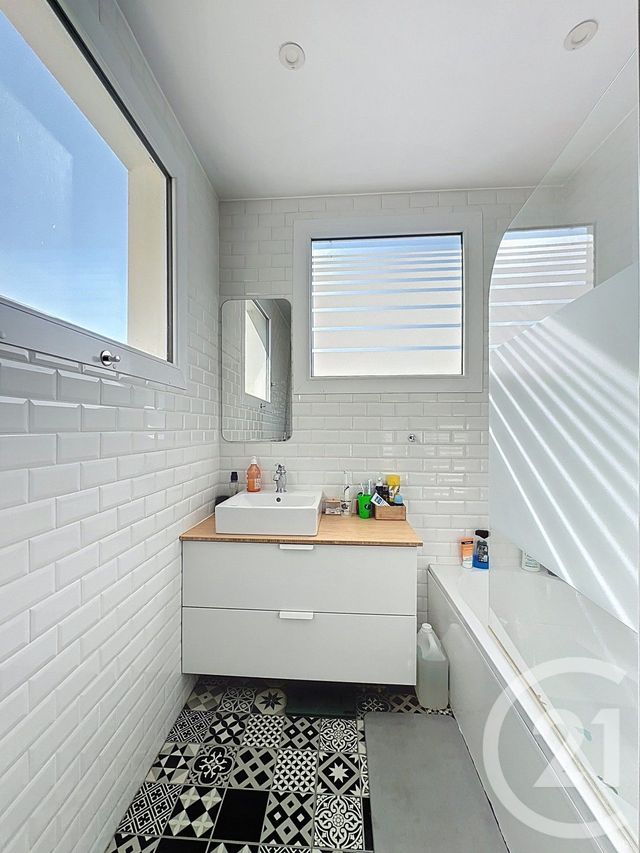 Maison à vendre - 5 pièces - 131,87 m2 - Ste Genevieve Des Bois - 91 - ILE-DE-FRANCE