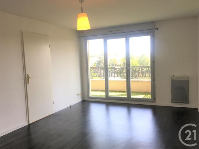 Appartement F2 à louer - 2 pièces - 42 m2 - Bretigny Sur Orge - 91 - ILE-DE-FRANCE