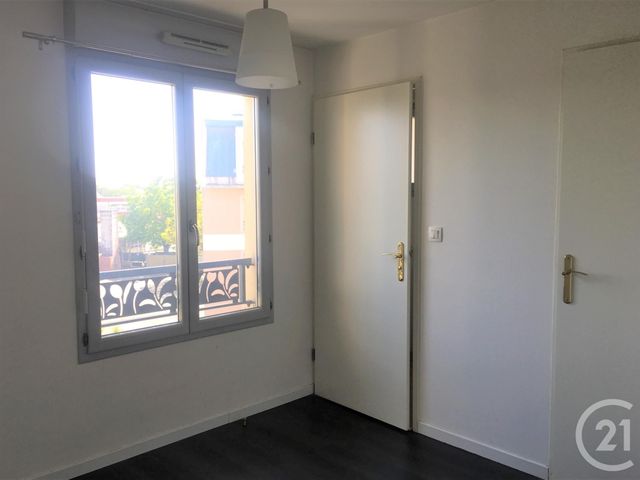 Appartement F2 à louer - 2 pièces - 42 m2 - Bretigny Sur Orge - 91 - ILE-DE-FRANCE