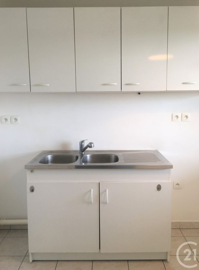 Appartement F2 à louer - 2 pièces - 42 m2 - Bretigny Sur Orge - 91 - ILE-DE-FRANCE