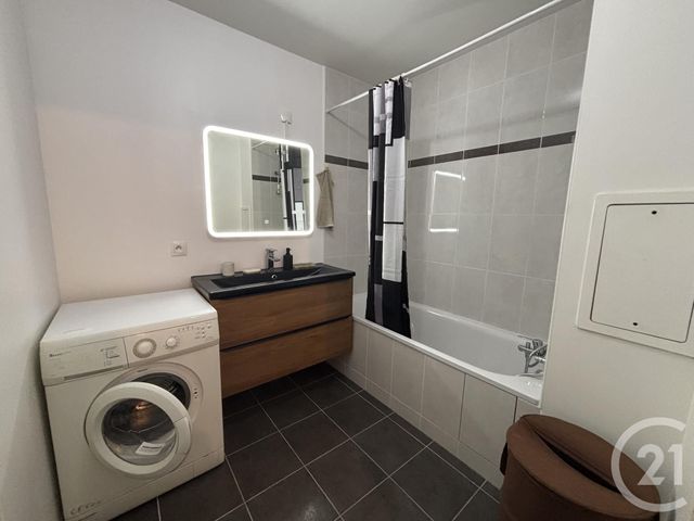 Appartement F4 &agrave; louer - 4 pi&egrave;ces - 74,54 m2 - 91 - ILE-DE-FRANCE