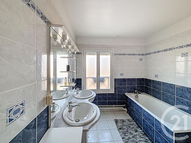 Maison &agrave; vendre - 7 pi&egrave;ces - 162 m2 - Le Plessis Pate - 91 - ILE-DE-FRANCE