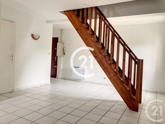 Appartement Duplex à louer - 2 pièces - 32 m2 - St Michel Sur Orge - 91 - ILE-DE-FRANCE