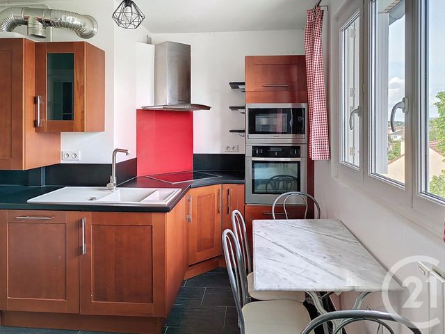 Appartement F4 &agrave; louer - 4 pi&egrave;ces - 84,70 m2 - Bretigny Sur Orge - 91 - ILE-DE-FRANCE