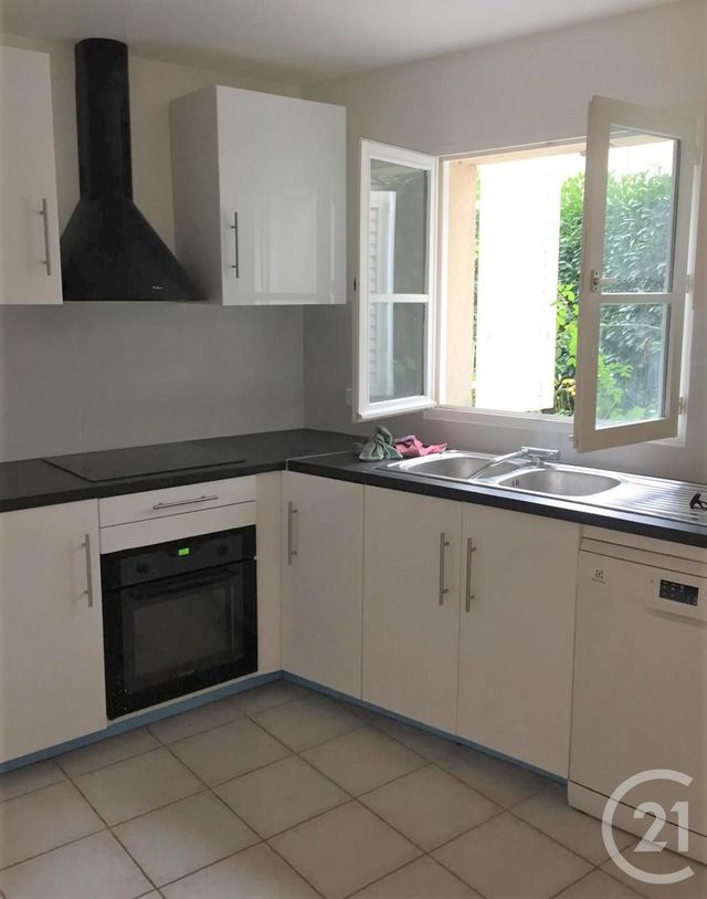 Appartement F3 &agrave; louer - 3 pi&egrave;ces - 67,87 m2 - Montlhery - 91 - ILE-DE-FRANCE
