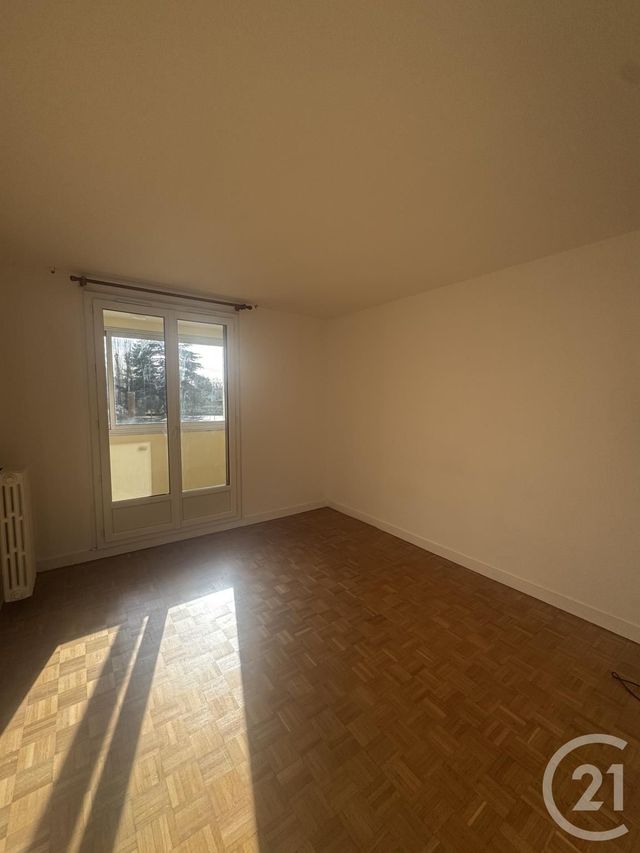 Appartement F3 &agrave; louer - 3 pi&egrave;ces - 60,87 m2 - Bretigny Sur Orge - 91 - ILE-DE-FRANCE