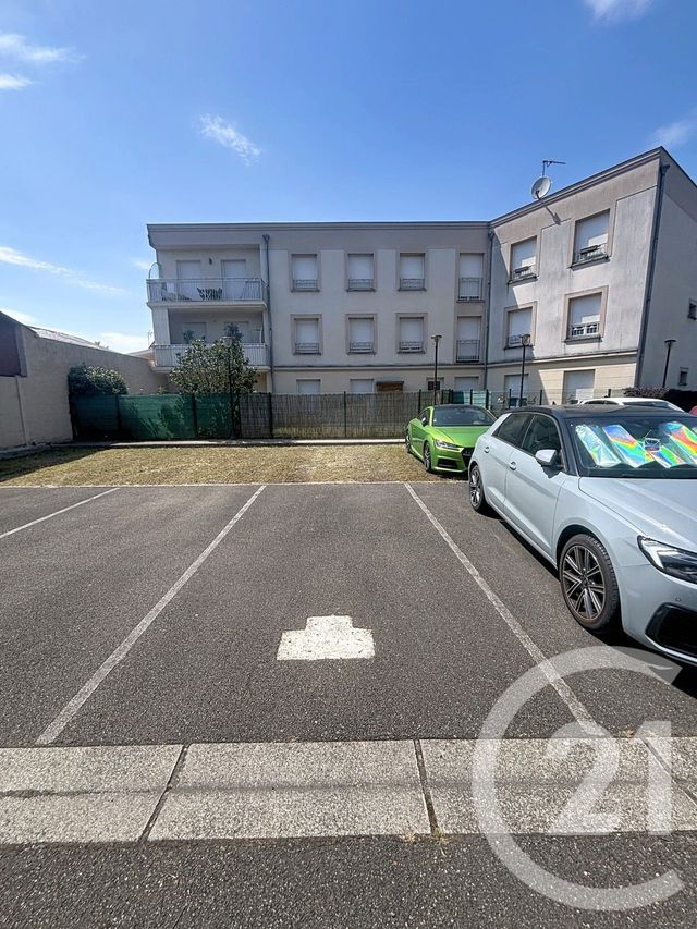 parking - VILLEJUST - 91