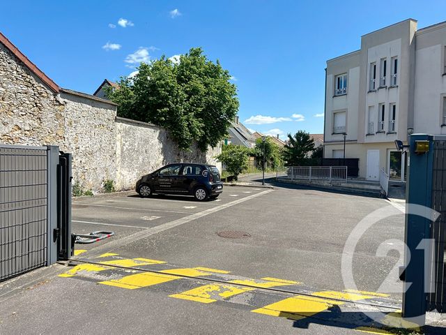parking - VILLEJUST - 91