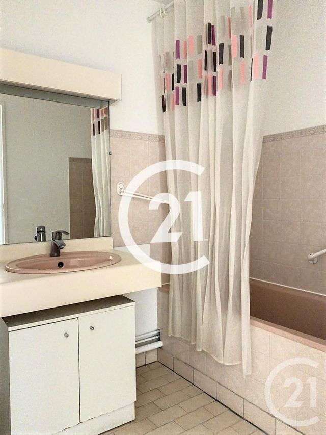 Appartement F3 &agrave; louer - 3 pi&egrave;ces - 63 m2 - Bretigny Sur Orge - 91 - ILE-DE-FRANCE