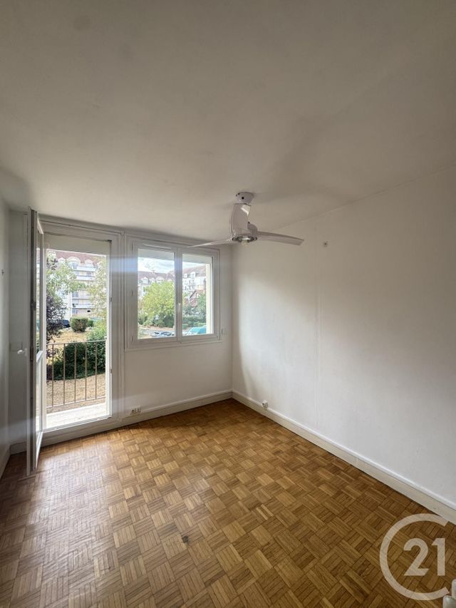 Appartement F3 &agrave; louer - 3 pi&egrave;ces - 53,25 m2 - Bretigny Sur Orge - 91 - ILE-DE-FRANCE