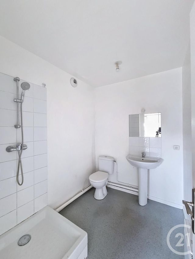 Appartement F1 &agrave; louer - 1 pi&egrave;ce - 23,44 m2 - Corbeil Essonnes - 91 - ILE-DE-FRANCE