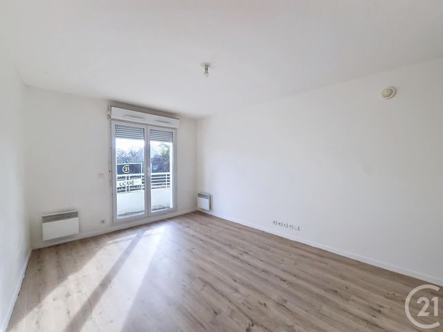Appartement F1 à louer CORBEIL ESSONNES