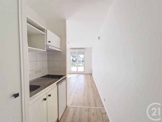 Appartement F1 &agrave; louer - 1 pi&egrave;ce - 23,44 m2 - Corbeil Essonnes - 91 - ILE-DE-FRANCE