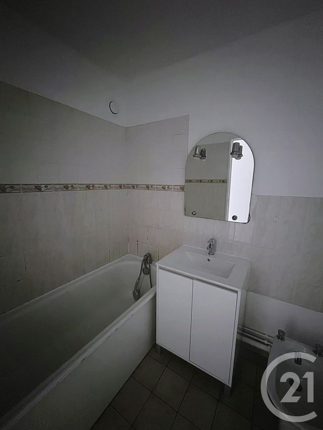 Appartement F3 &agrave; louer - 3 pi&egrave;ces - 66 m2 - Arpajon - 91 - ILE-DE-FRANCE