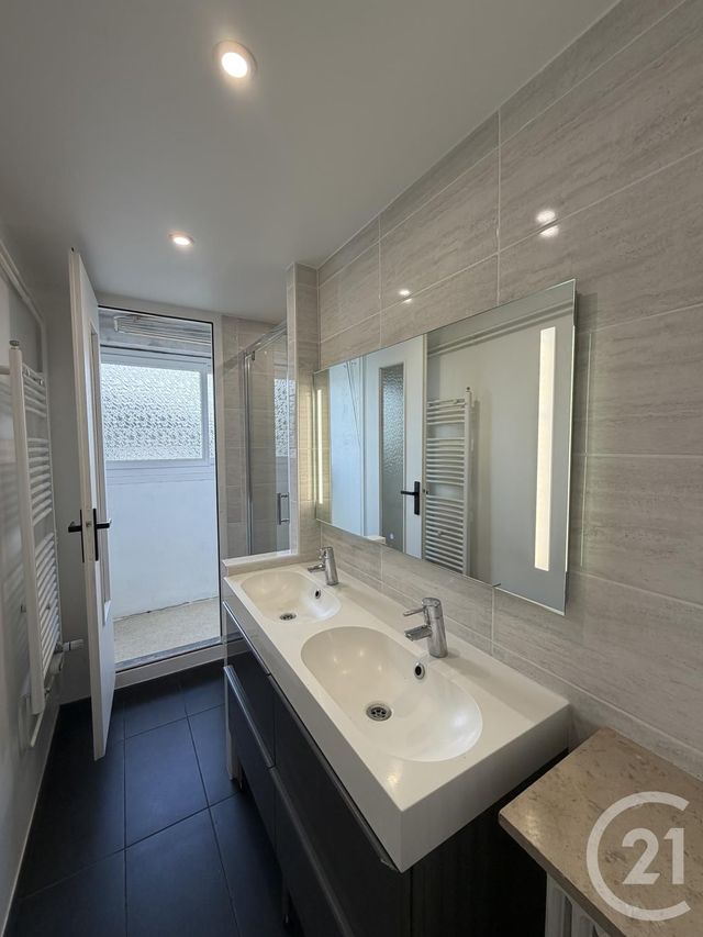 Appartement F3 &agrave; louer - 3 pi&egrave;ces - 56,59 m2 - Massy - 91 - ILE-DE-FRANCE