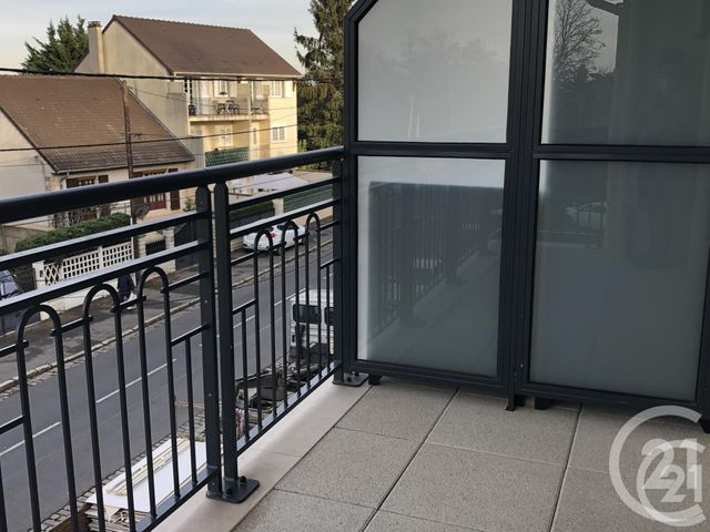 Appartement F2 &agrave; louer - 2 pi&egrave;ces - 43,69 m2 - Ste Genevieve Des Bois - 91 - ILE-DE-FRANCE