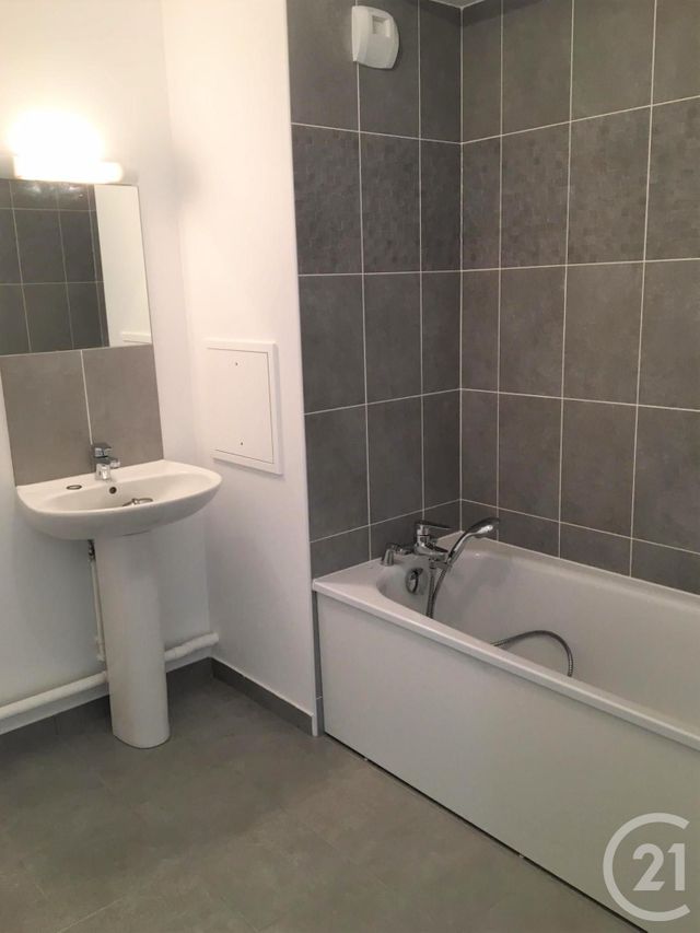 Appartement F3 &agrave; louer - 3 pi&egrave;ces - 61,44 m2 - St Michel Sur Orge - 91 - ILE-DE-FRANCE