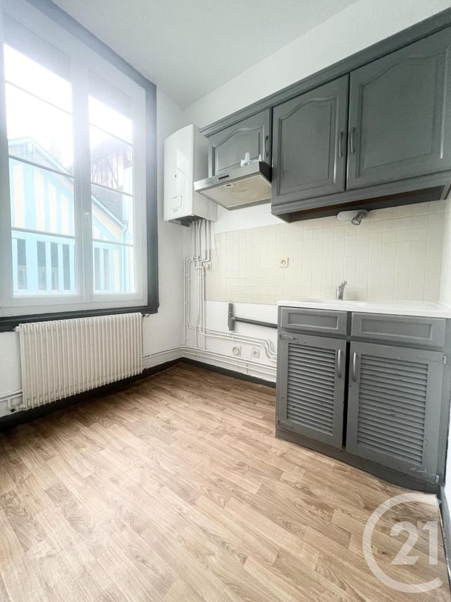 Appartement F2 &agrave; louer - 2 pi&egrave;ces - 53,92 m2 - Pont Audemer - 27 - HAUTE-NORMANDIE