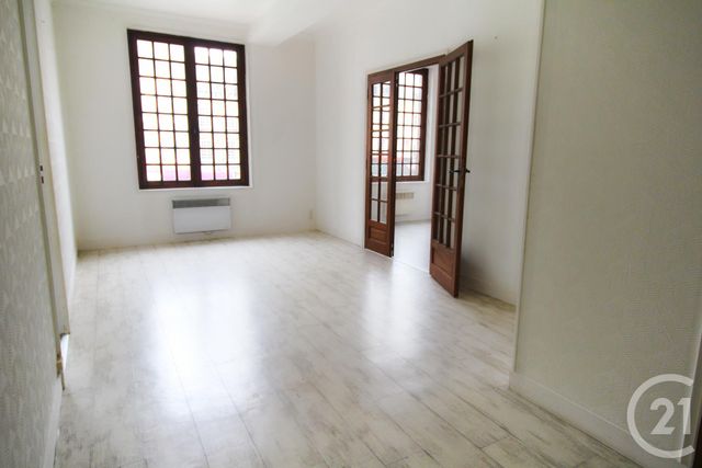 Appartement T3 à louer - 3 pièces - 63,41 m2 - Pont Audemer - 27 - HAUTE-NORMANDIE
